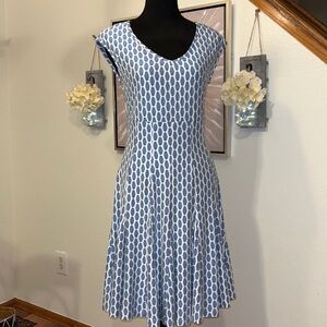 🎀 New! Just…Taylor Blue & White Print Dress  Size 6